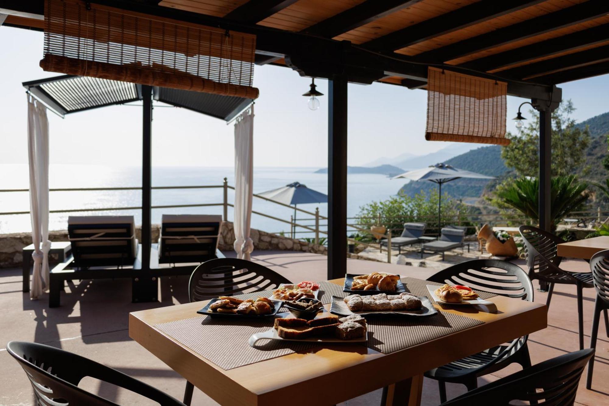Blue Horizon Suites Parálion Ástros Eksteriør billede