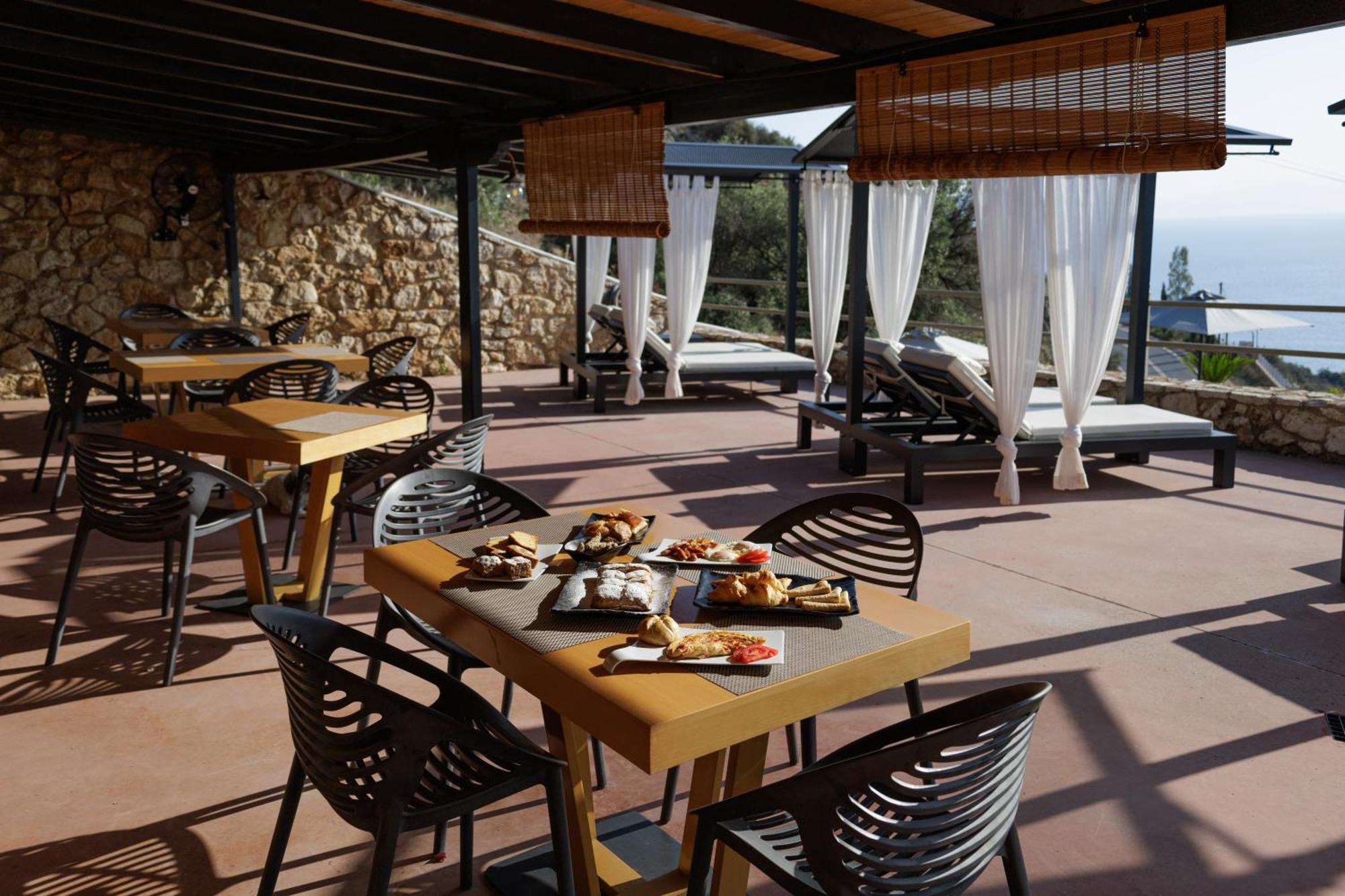 Blue Horizon Suites Parálion Ástros Eksteriør billede
