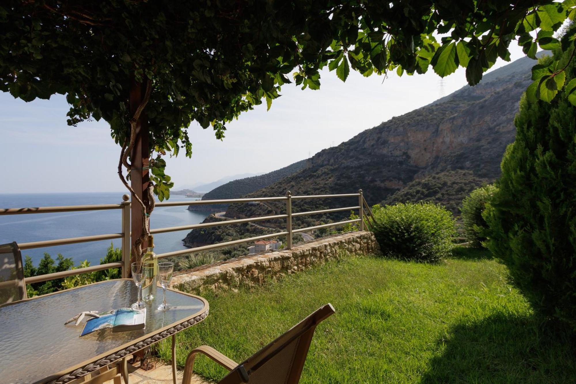 Blue Horizon Suites Parálion Ástros Eksteriør billede
