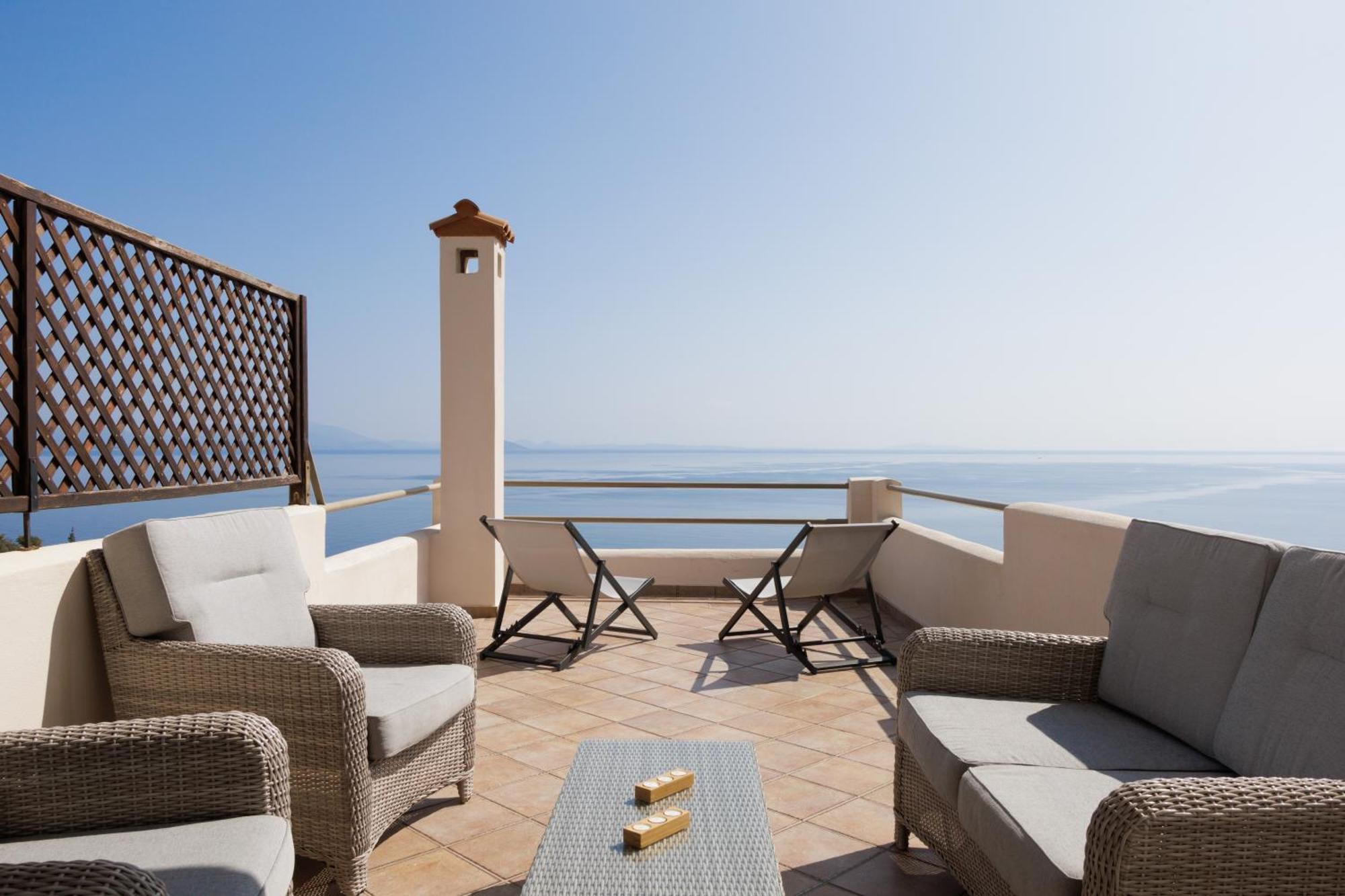 Blue Horizon Suites Parálion Ástros Eksteriør billede