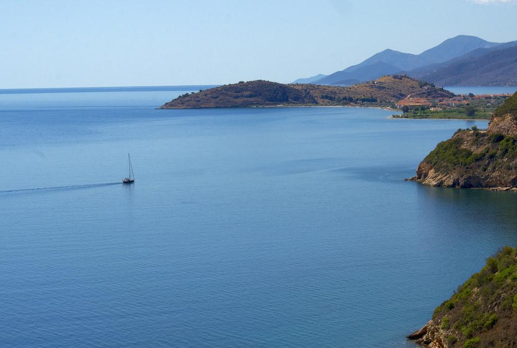 Blue Horizon Suites Parálion Ástros Eksteriør billede